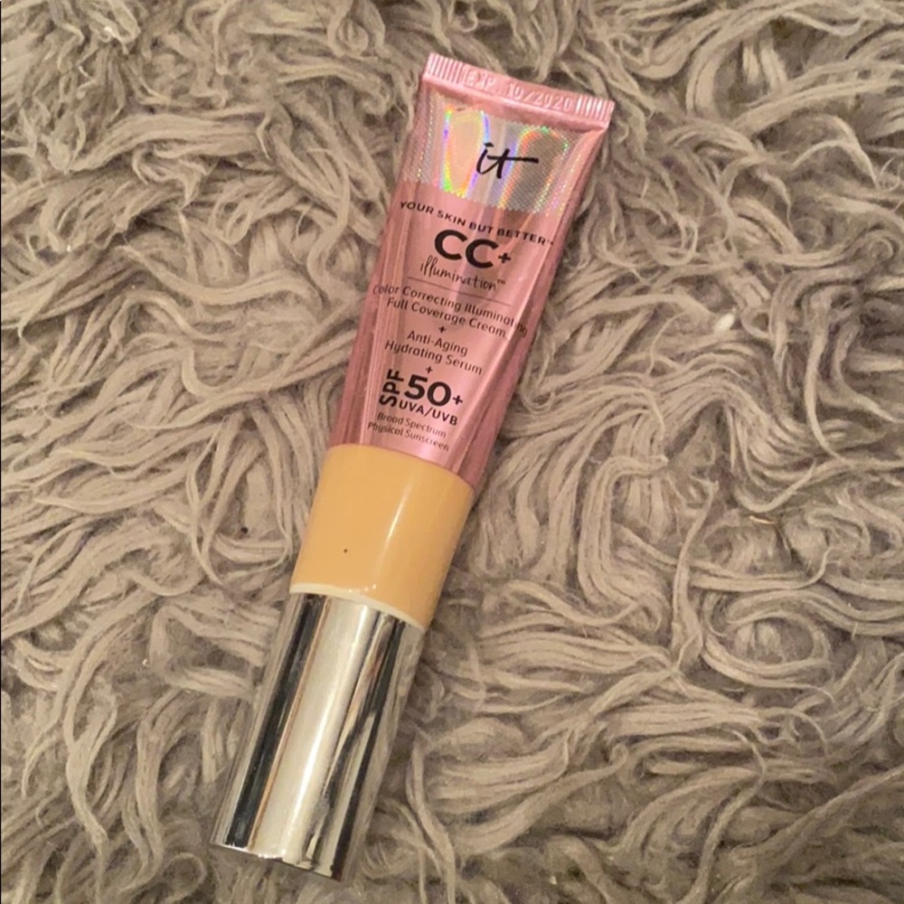 It cosmetics cc illuminating full coverage cream